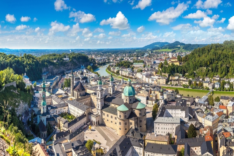 Salzburgo: tour sin colas por la fortaleza de HohensalzburgTour sin colas por la fortaleza de Hohensalzburg y el casco antiguo
