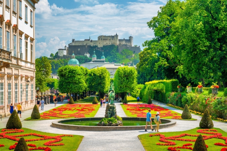 Salzburg: Tour zur Festung Hohensalzburg ohne AnstehenBesichtigung der Festung Hohensalzburg und der Altstadt ohne Anstehen