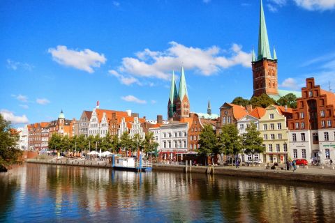 Lübeck: Old Town Highlights Private Walking Tour