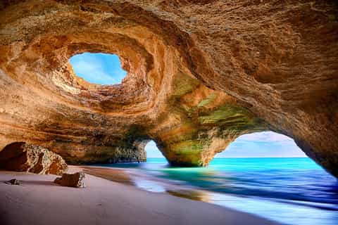 Portimão: Benagil Caves and Marinha 2-Hour Boat Tour
