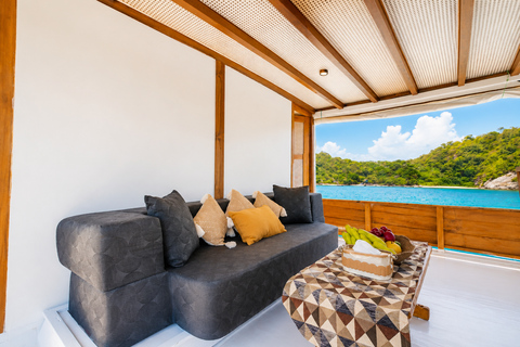 Labuan Bajo: 3-Day Komodo Sailing Ocean View Cabin All Fees Standard Boat | Sharing Room Ocean View | Tiket not Included