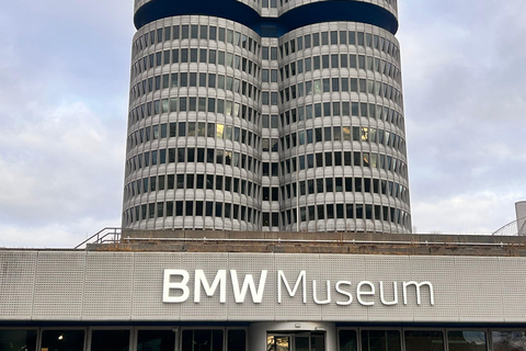 Munich: Private City Highlights Driving Tour with Pickup