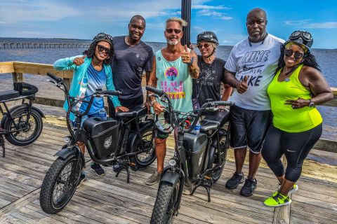 Panama City: Biker Gang Happy Hour E-Bike Adventure