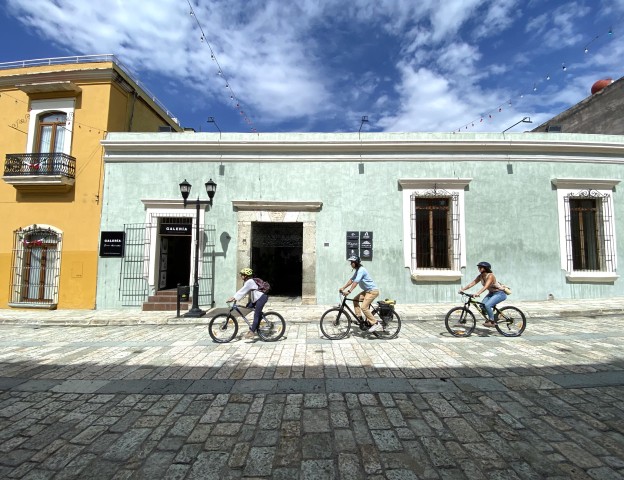 Visit Oaxaca Street Art Bike Tour in Oaxaca City, Oaxaca