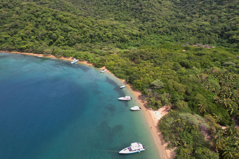2-Payas Sightseeing Tour of Tayrona Park