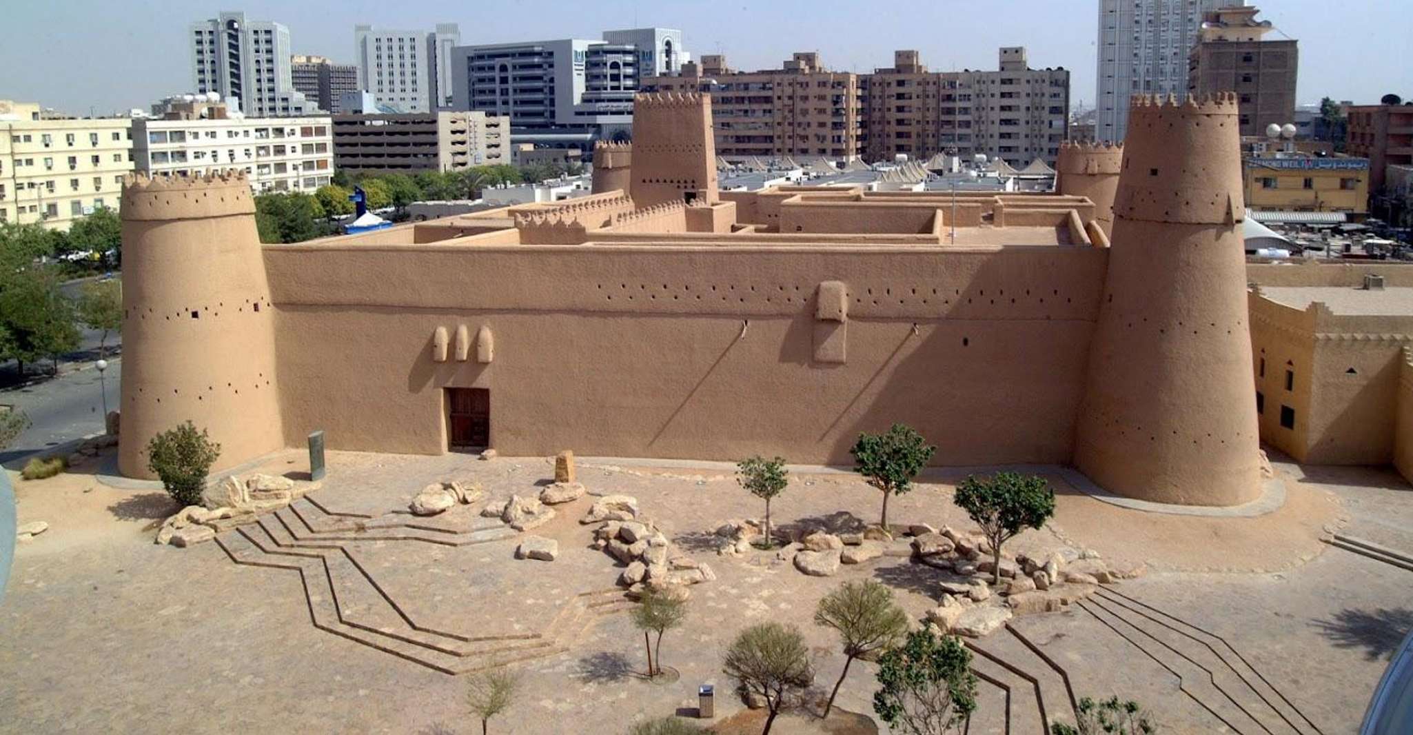 VIP Riyadh Half Day Almasmak, National Museum, Kingdom Tower photo 4