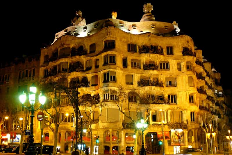 Barcelona Tour Nocturno en Moto Sidecar GetYourGuide