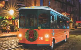 Savannah: Holiday Sights and Festive Nights Trolley Tour