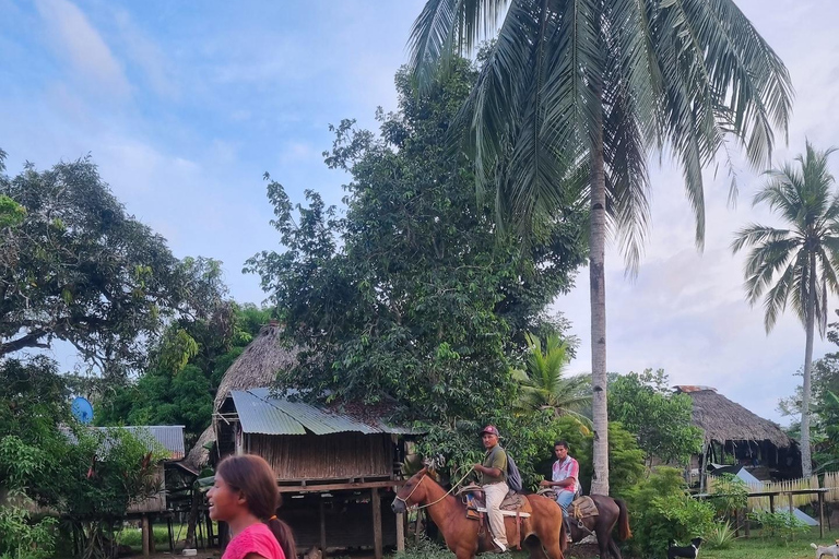 Från Panama City: 5 dagar med Embera-samhället i Darién-regnskogen