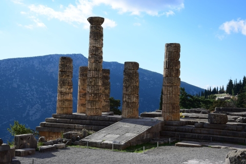 Desde Atenas: tour privado de un día a Delfos, Arachova y Chaerone
