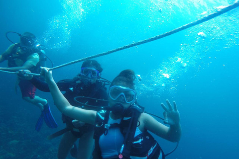 Scuba Diving In Baru Mas Pasadia Playa Tranquila