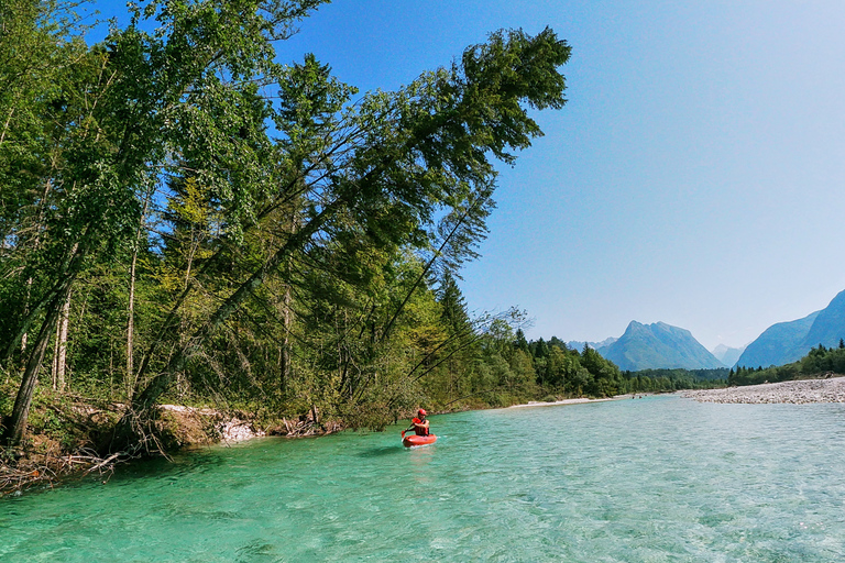 Rio Soča: Caiaque para todos os níveisVisita guiada em inglês