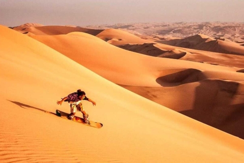 Doha : Safari dans le désert, planche à sable, balade à dos de chameau et mer intérieureSafari dans le désert avec balade à dos de chameau