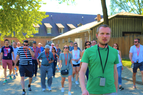 Au départ de Cracovie : Excursion d'une journée complète à Auschwitz-Birkenau avec transfert.Billet d'entrée et guide