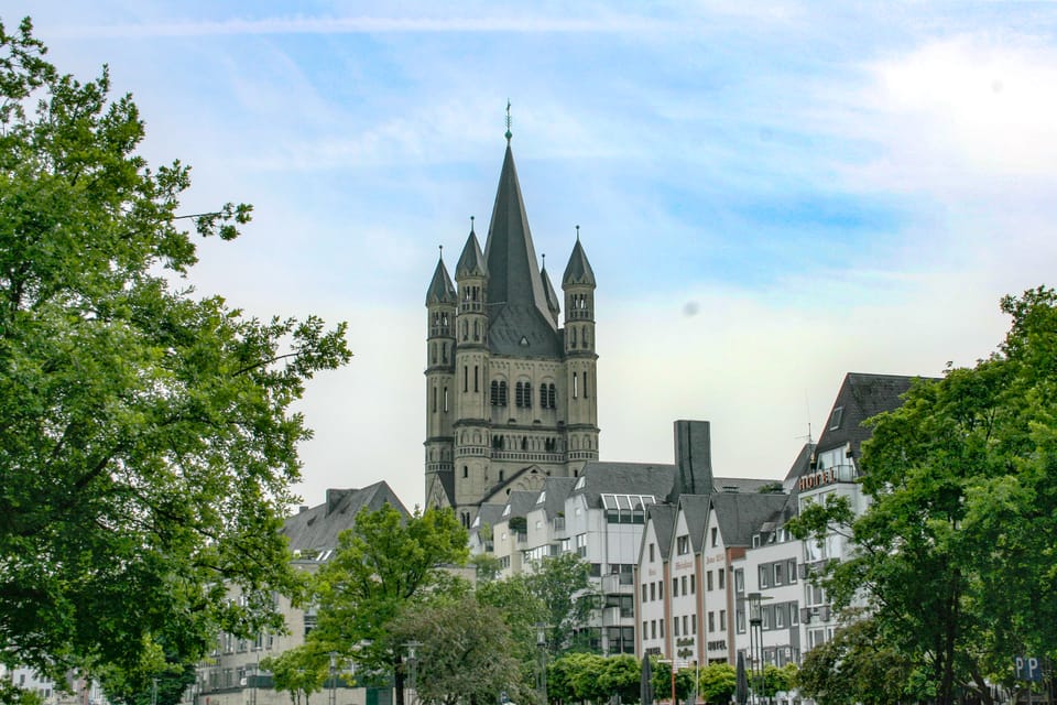 Praça da Sé - SP Brasil  Barcelona cathedral, Cologne cathedral, Cathedral