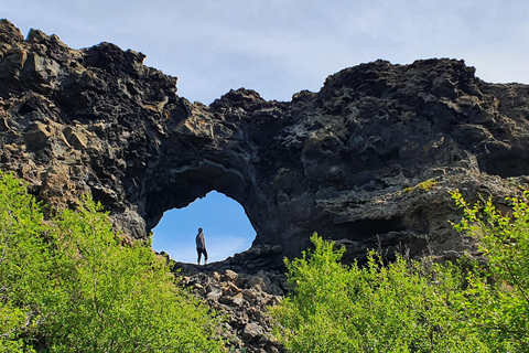 Escursione a terra in lingua tedesca Góðafoss &amp; Mývatn da Akureyri in un piccolo gruppo