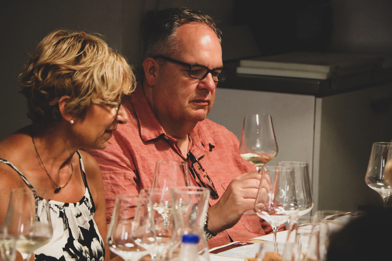 Rome: Guided Italian Wine Tasting Experience