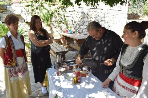 Heraklion: Lección de cocina cretense con cena en Arolithos