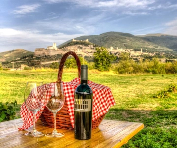 Pic nic Deluxe Assisi and wine tasting 5 wines