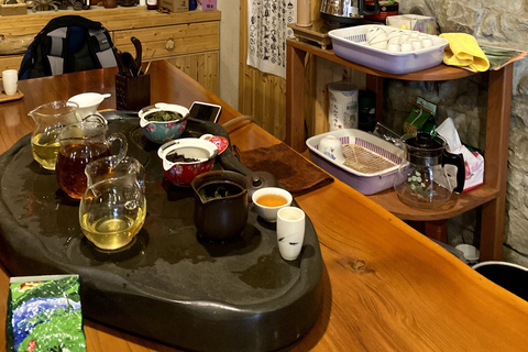 From Taipei: Pinglin Tea Culture and Maokong Guided Day Tour