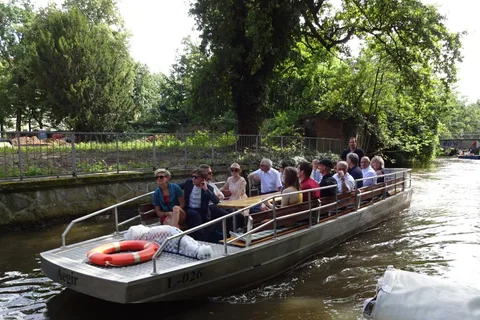 Leipzig: Guided Motorboat Sightseeing Cruise