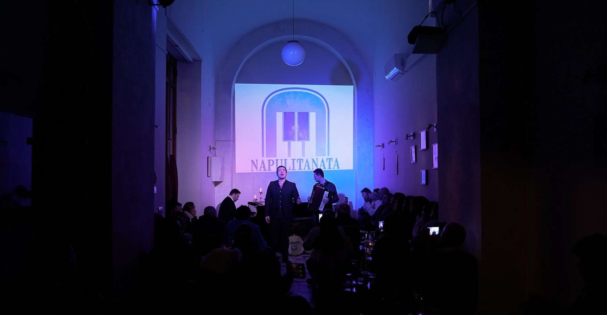 Napels, Traditional Napolitan Music Concert - Hizvo