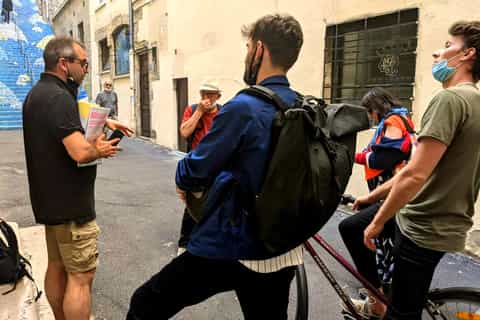 Lyon: Group Music of Lyon Walking Tour with Wine Tasting