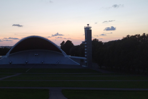 Tallinn singing grounds: story of bees that broke the empire
