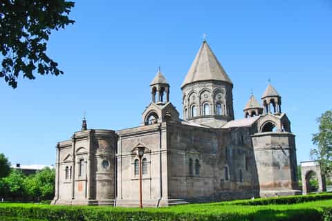 Echmiadzin, Zvartnots, Yerevan: Tour with Food Master Class
