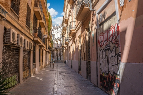 Valence: visite à pied en famille du centre-ville et de la place Reina