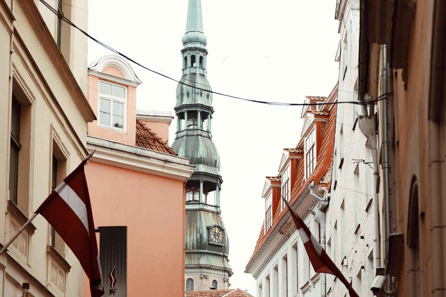 Riga: Traditional Latvian Dinner with Private Folk Show
