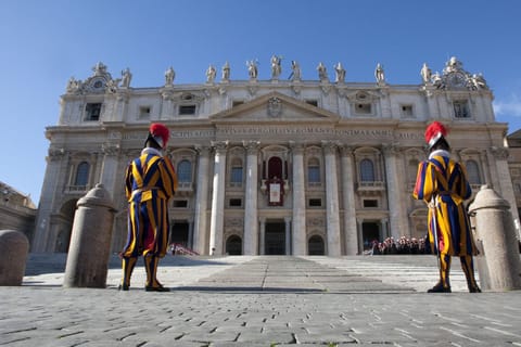 Rome: Colosseum and Vatican City Full-Day Guided Tour