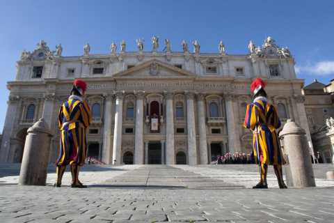 Rooma: Colosseum ja Vatikaanin koko päivän opastettu kierros