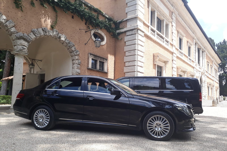 Rome: Private Transfer from Airport or Cruise Ship Port Rome: Private Transfer from Airport or Citavecchia Port