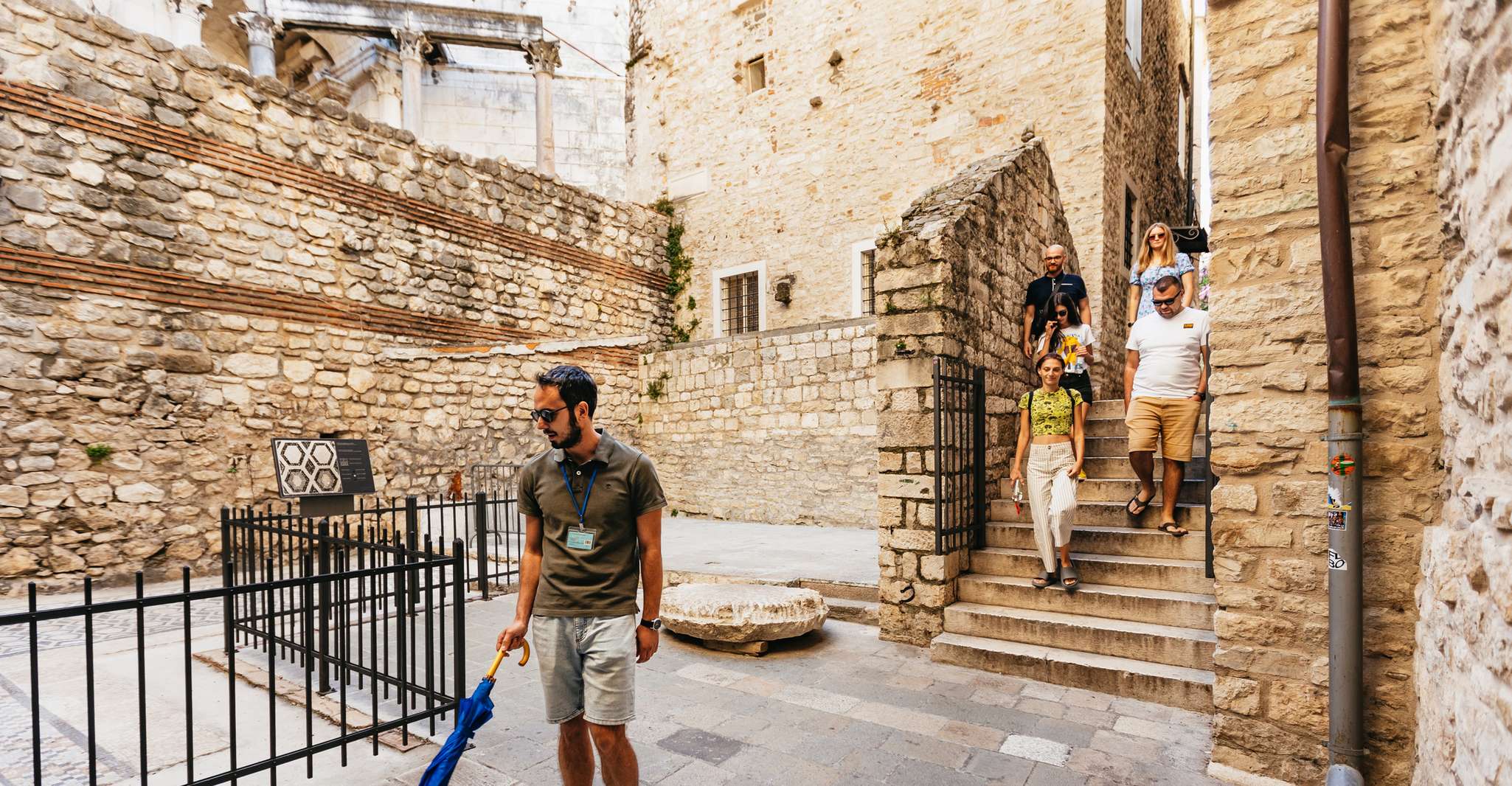 De Split, une demi-journée Split & Trogir Visite guidée en petit groupe - Hizvo