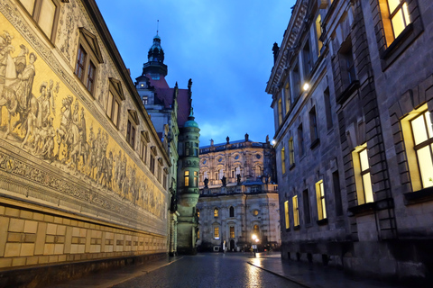 Dresden med en touch av Xmas: Engelsk tur i liten gruppDresden: Historisk stadsvandring med julmarknad