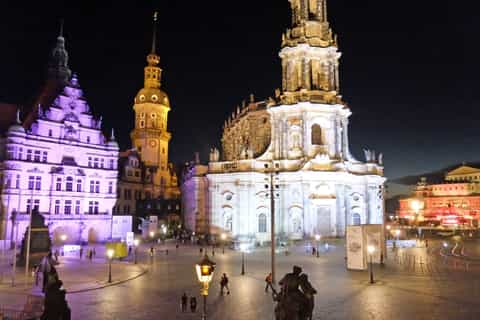 Dresden: Historic City Walking Tour with Christmas Market