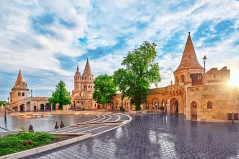 Budapest: Sightseeing and Danube River Cruise