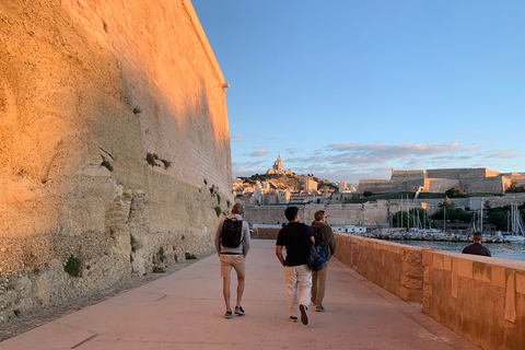 Marseille: Sunset Apéro Food tour Marseille: Enjoy the Sunset with Aperitif at 2 Hotspots
