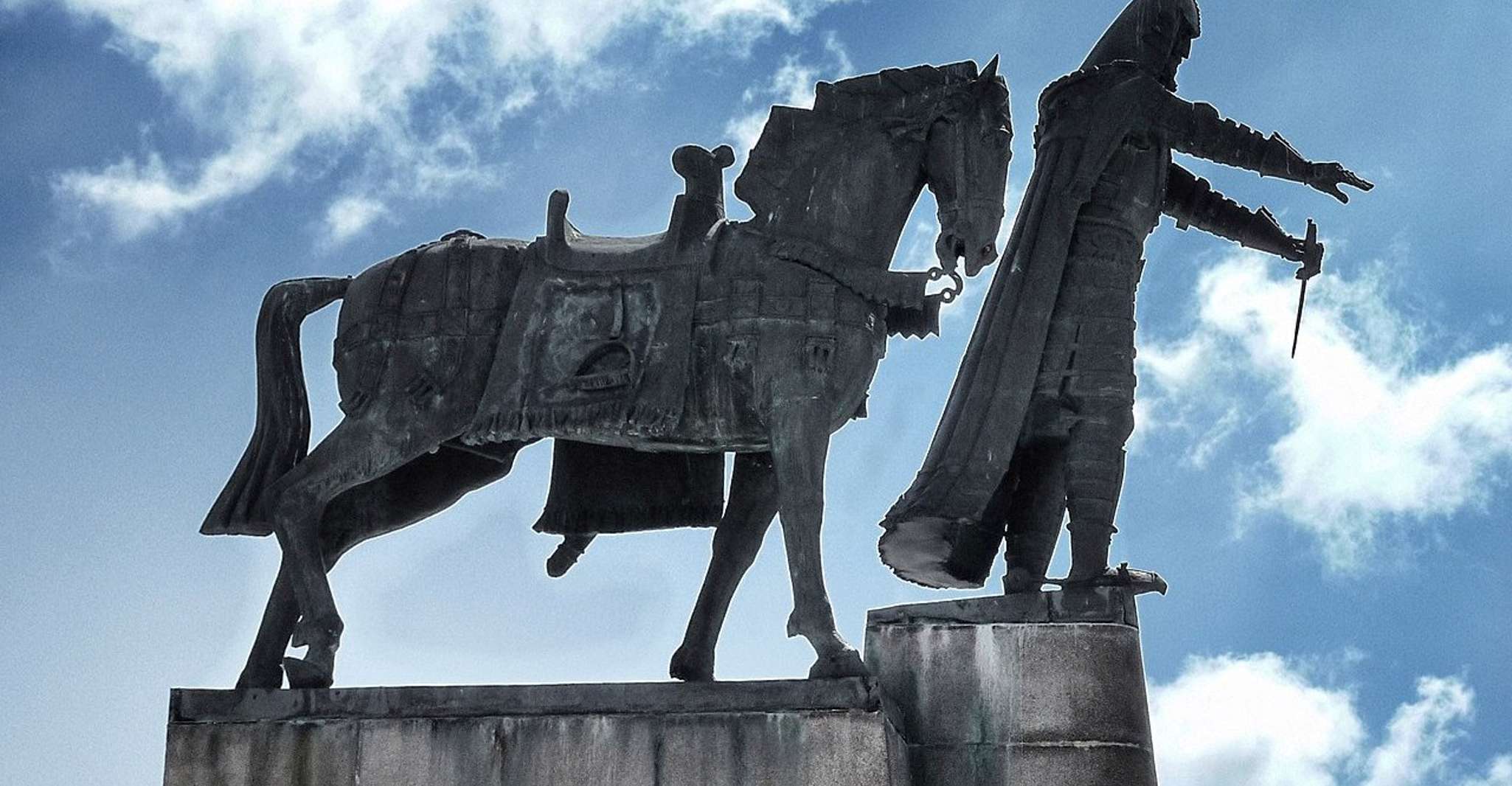 Vilnius, Vibrant Self-Guided Audio Walking Tour - Hizvo