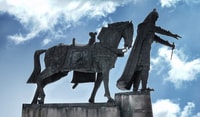 Vilnius、活気に満ちたセルフガイドオーディオウォーキングツアー - Hizvo
