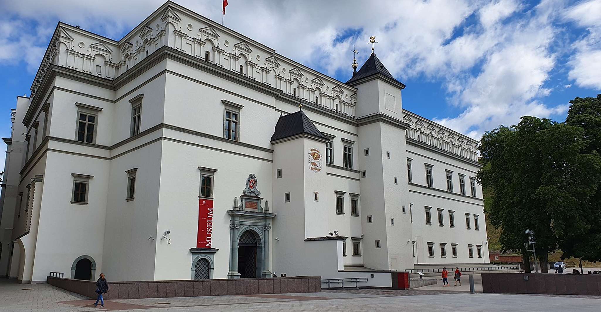Vilnius, Vibrant Self-Guided Audio Walking Tour - Hizvo