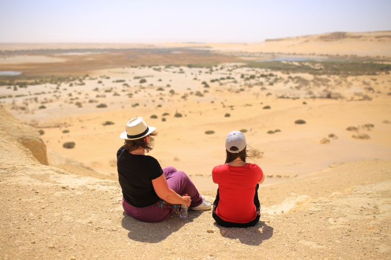 Depuis Le Caire : safari, sandsurf et balade en chameauVisite en groupe avec déjeuner