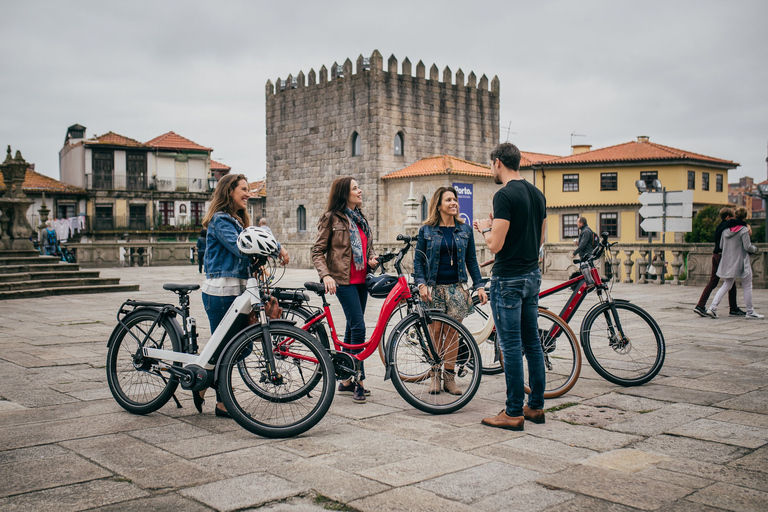 Porto: Downtown Electric Bike Tour