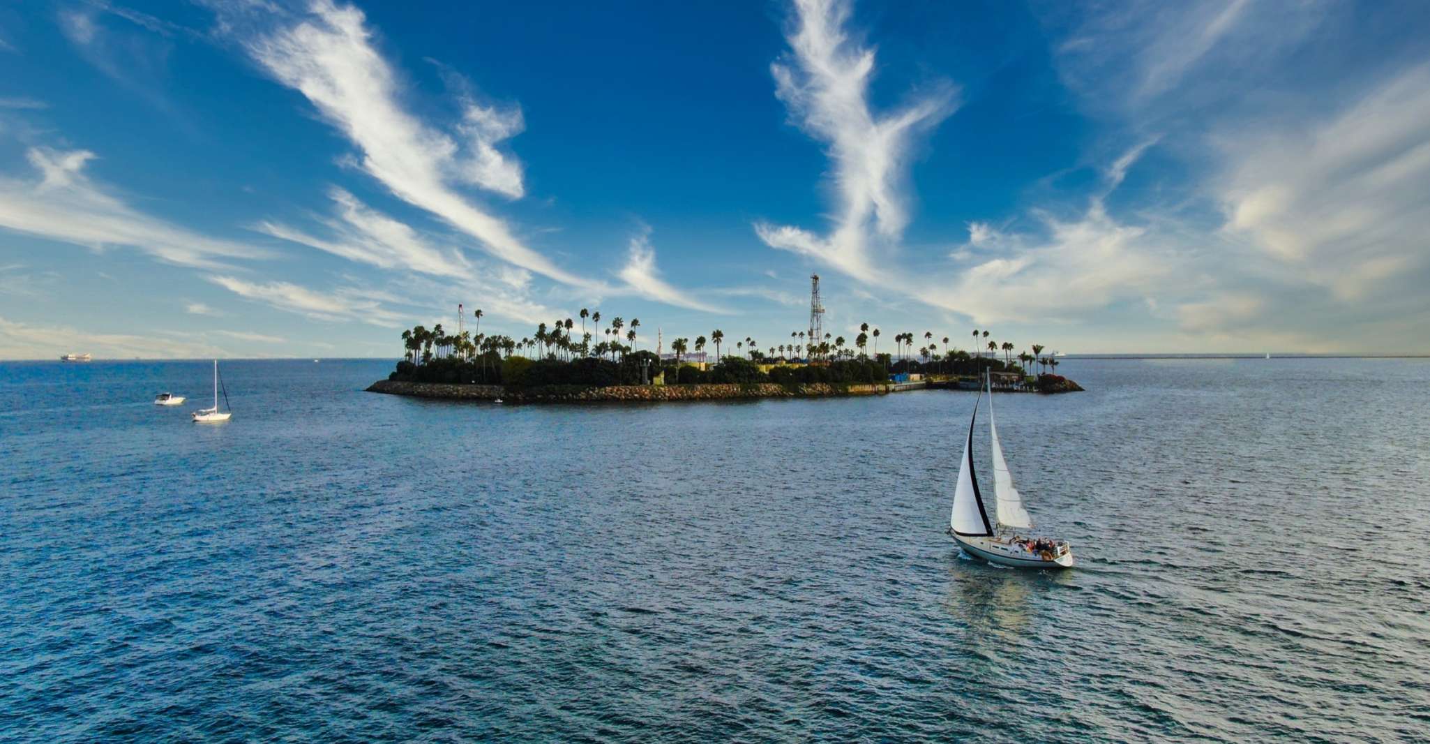 Long Beach, Private Sailboat Rental with Licensed Captain - Housity