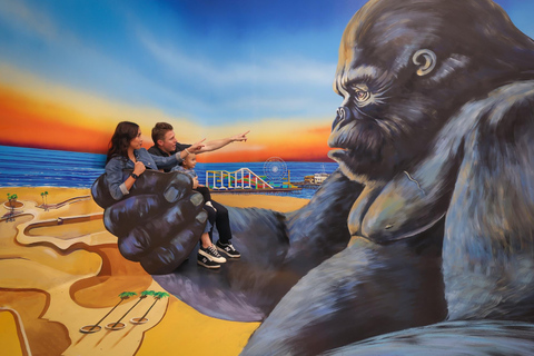 Los Angeles: Museum of Illusions Entry Ticket