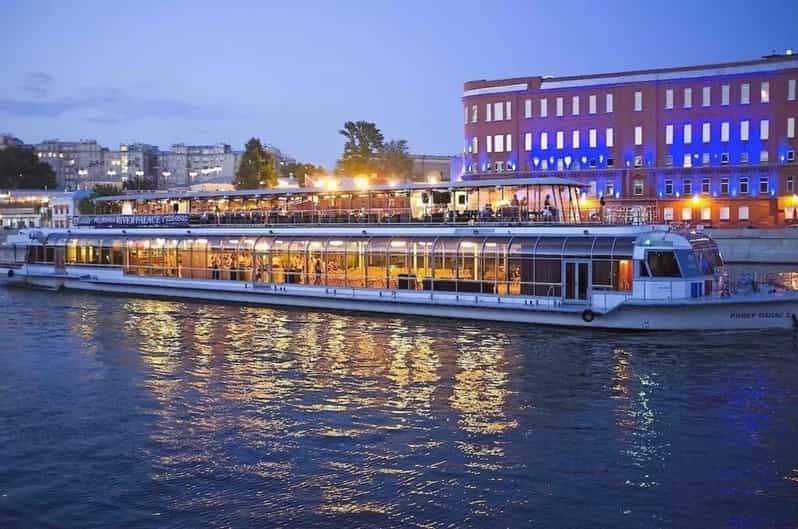 Moscou : croisière fluviale du Nouvel An 2022 | GetYourGuide