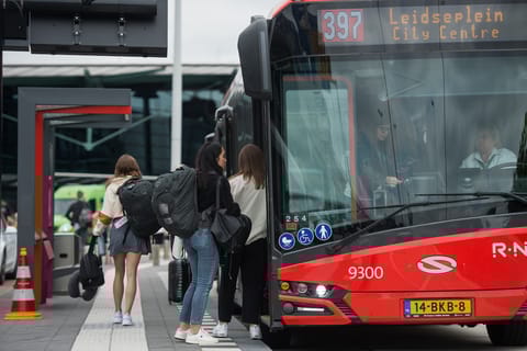 Amsterdam Airport Express: проезд до/от центра города