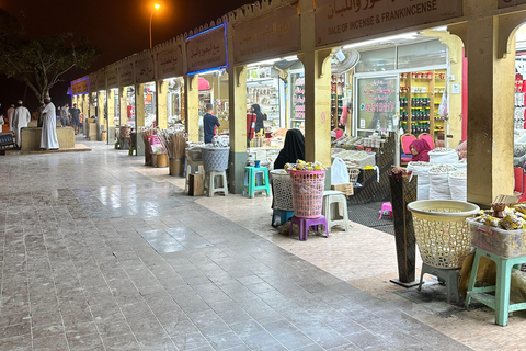 Salalah By Night Tour with Shopping in Gardens Mall and Souk