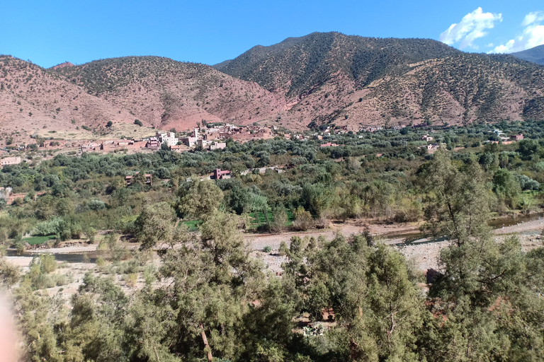 Excursão Vale de Ourika, vilarejos berberes, montanhas do AtlasDe Marrakech: viagem de um dia ao vale de Ourika e às montanhas do Atlas